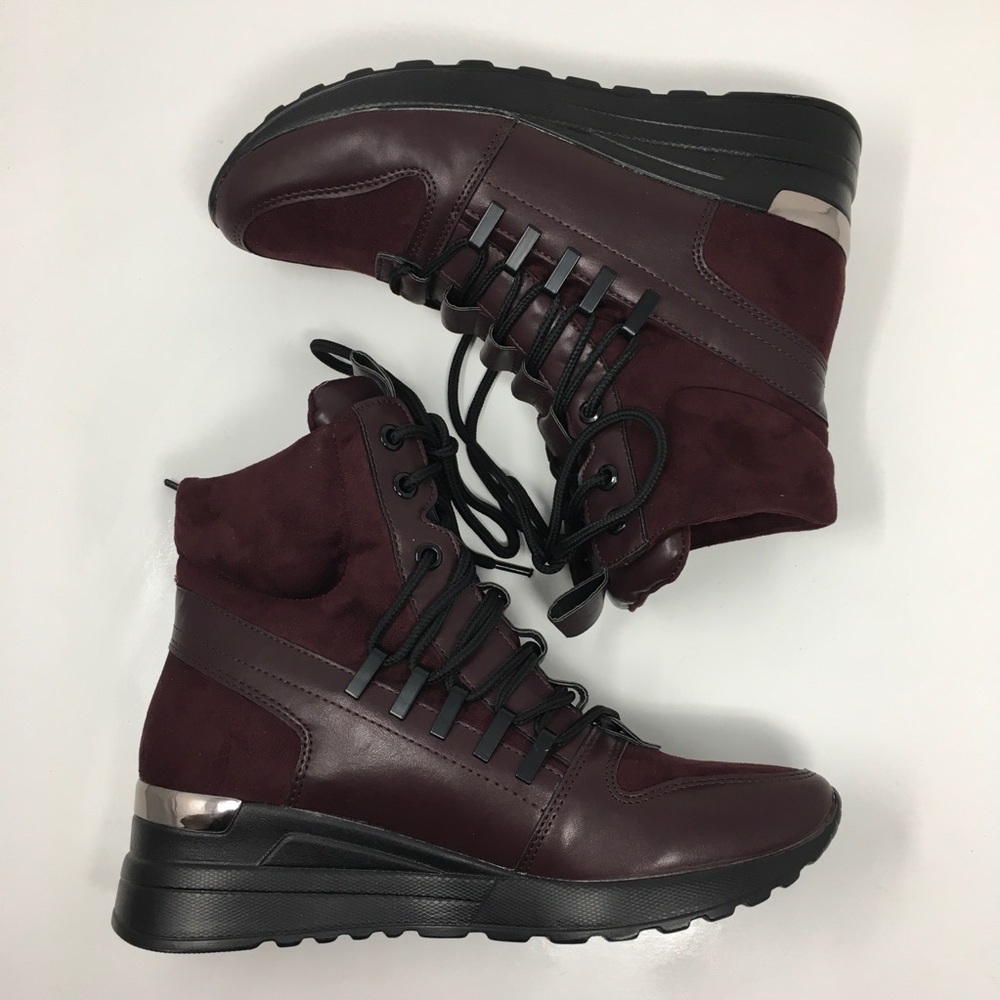NEW Atalina Wedge Fashion Sneaker Size 6.5